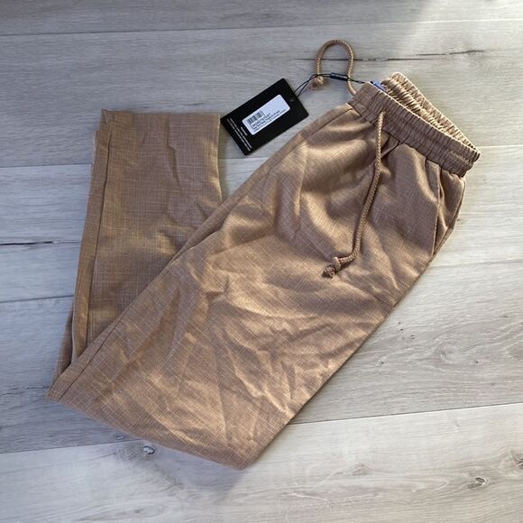 Pretty Little Things Taupe Diya Casual Pants 4 nwt‎ - Picture 6 of 8
